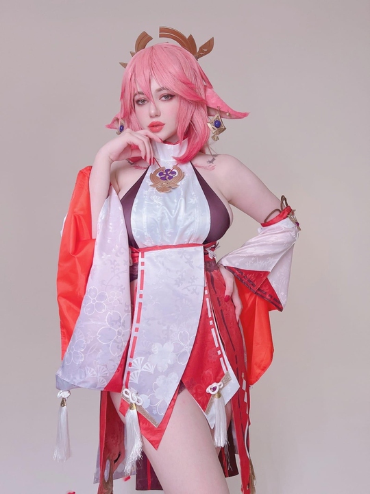 Alina Becker - Yae Miko.jpg Alina Becker - Yae Miko.jpg